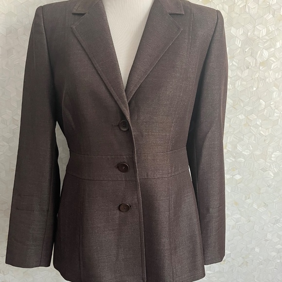 Brown Jacket by OSCAR DE LA RENTA - Picture 4 of 8